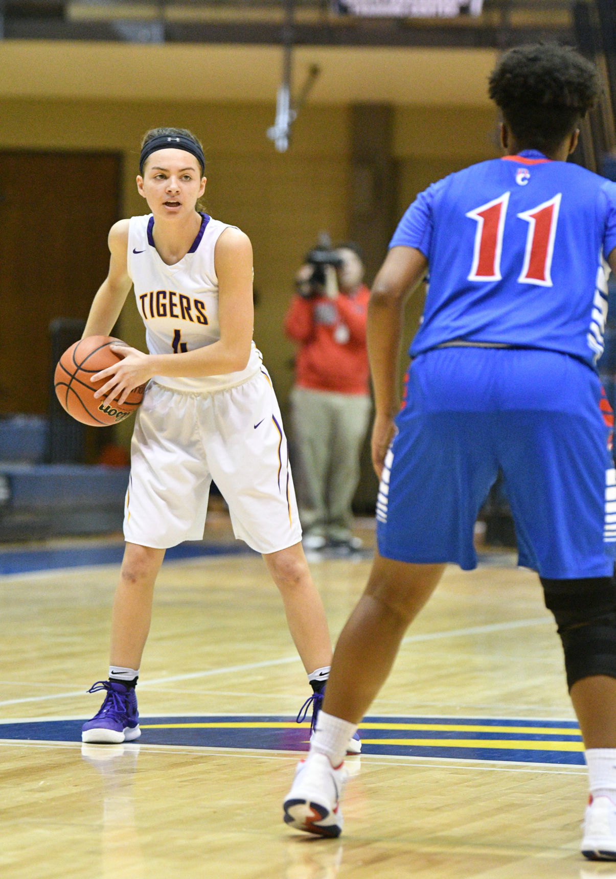 IHMVCU Shootout - Davenport Central vs. Sherrard